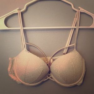 Victoria’s Secret PINK Strappy Push Up 32D
